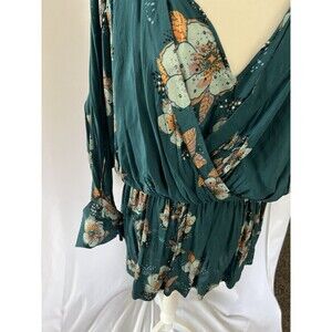Free People Tuscan Dreams Oversize floral wrap shirt or dress Medium